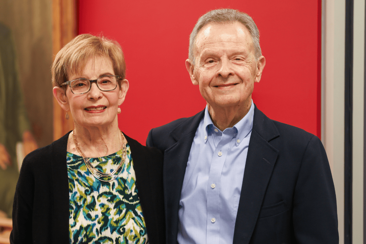 Photo of Nancy and Doyle Register