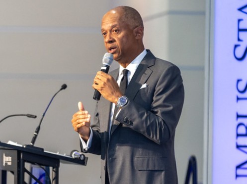 Picture of T. Dallas Smith speaking